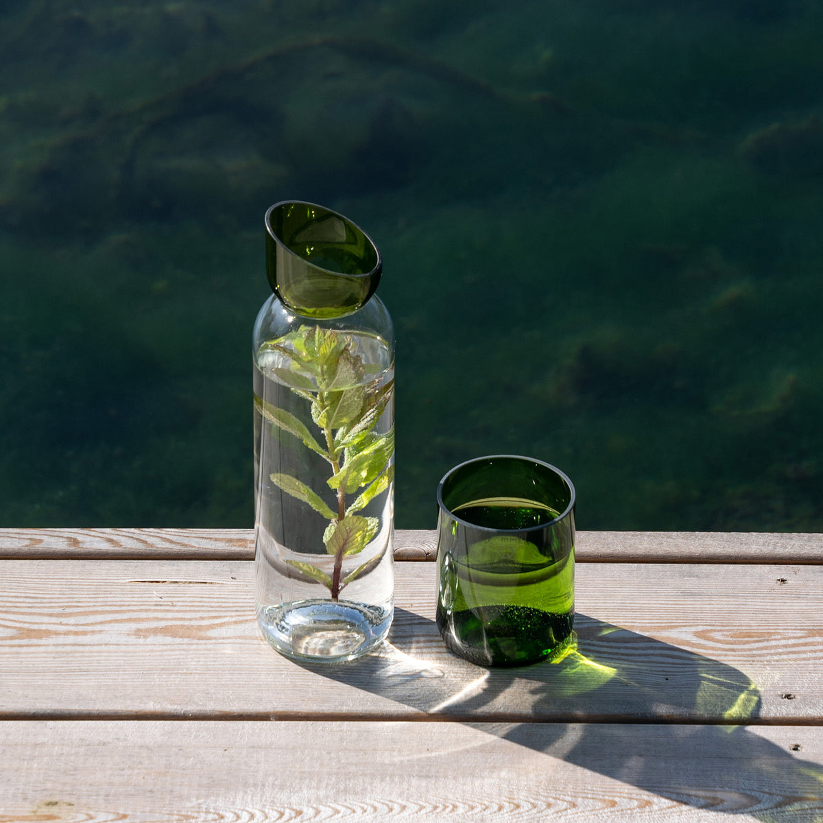 Carafe vert / blanc