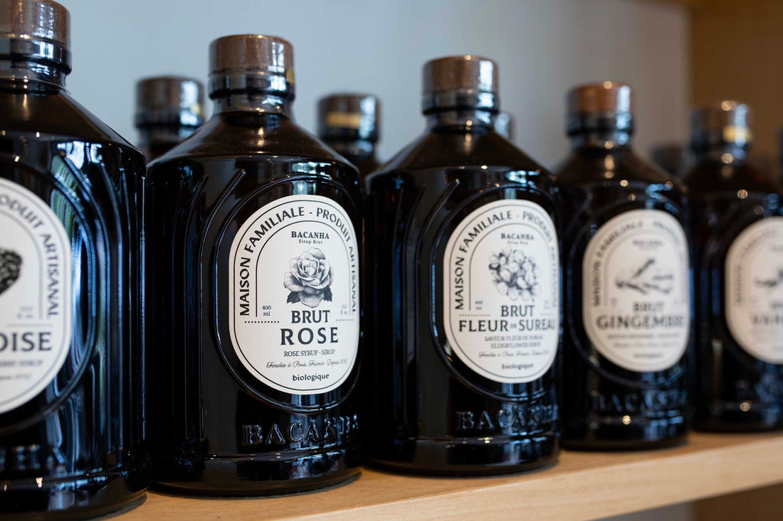 L'été est là : découvrez les sirops Bacanha pour des boissons fraîches et créatives.