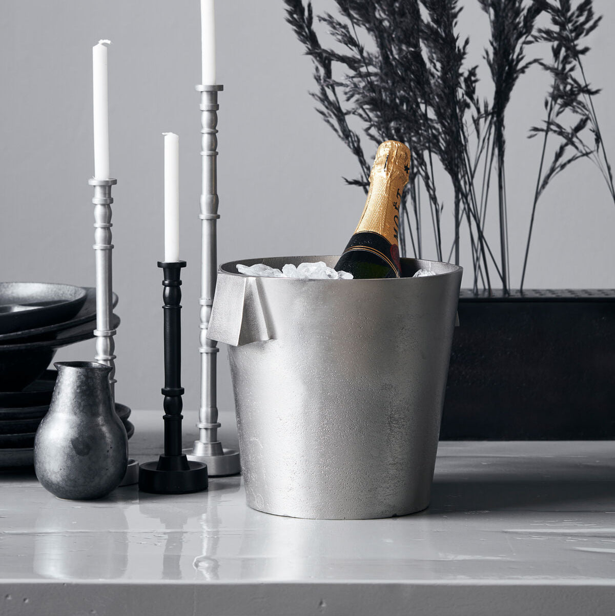 Rafraîchisseur à vin petit modèle Buck – Finition argent brossé