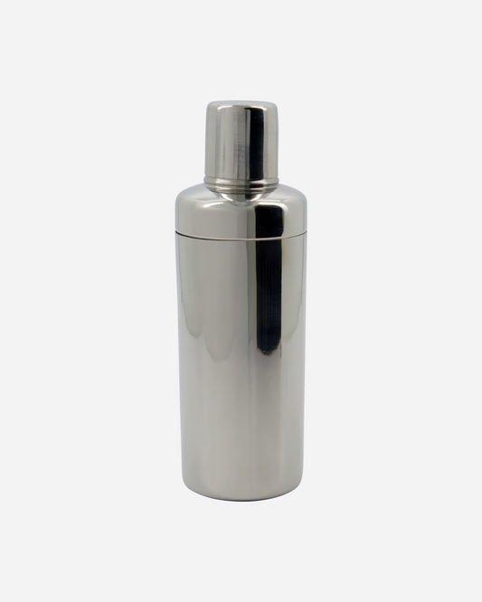 Shaker à cocktail, finition argentée