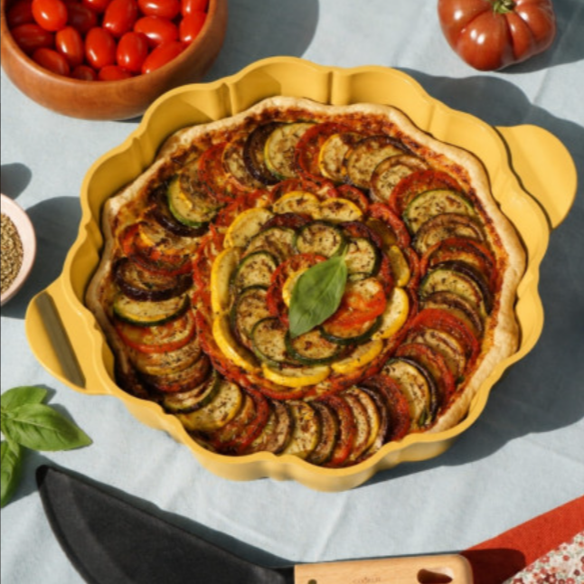 Le Formidable Plat à Tarte avec couteau