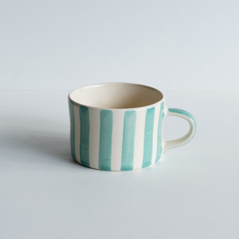 Tasses à déjeuner rayées (différents coloris) - L'essentiel