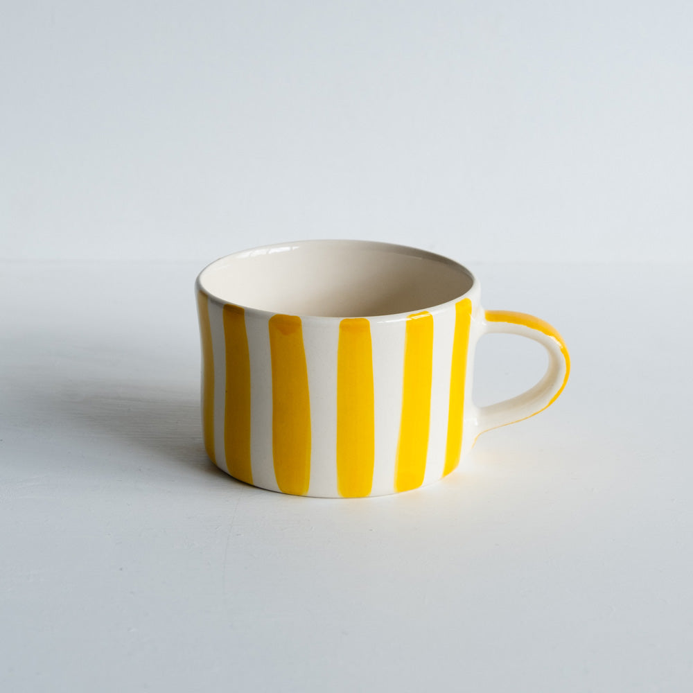Tasses à déjeuner rayées (différents coloris) - L'essentiel